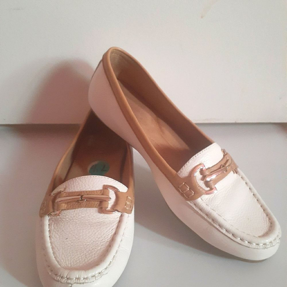 White and beige Aerosoles loafers